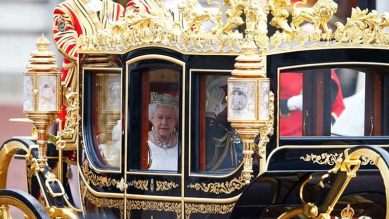 Britain's 260 years old gold chariot