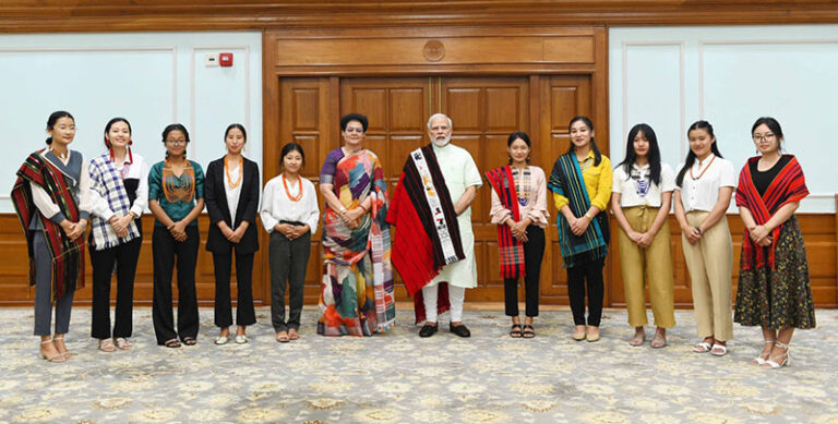हादरनि गाहाइ मन्त्रि नरेन्द्र मडिखौ नागालेन्डनि फरायसाफोरा लोगो हमदों हादरनि गाहाइ मन्त्रि नरेन्द्र मडिखौ नागालेन्डनि फरायसाफोरा लोगो हमदों