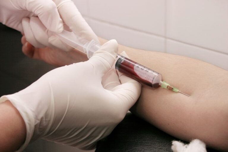 मोजां मोननाय सेंग्रानि HIV पजिटिभ थैखौ गावनि देहायाव सोनानै लादों सासे हिन्जावसाया। मोजां मोननाय सेंग्रानि HIV पजिटिभ थैखौ गावनि देहायाव सोनानै लादों सासे हिन्जावसाया।