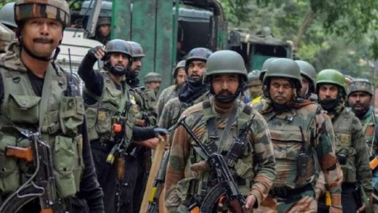 जम्मु-काश्मिरनि शपियाआव रैखाथि सान्थ्रि आरो उदखारिनि गावलायनाय सा 3 उदखारिफोरा जिउ खहा । जम्मु-काश्मिरनि शपियाआव रैखाथि सान्थ्रि आरो उदखारिनि गावलायनाय सा 3 उदखारिफोरा जिउ खहा ।