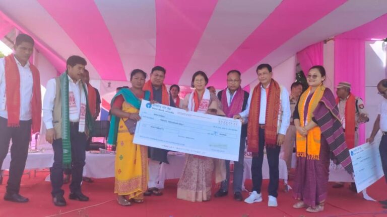 आइजो माहारिखौ जौगाखांहोनो गोख्रों थांखि लादों खुंथाइ गोहोनि सोरखारा: प्रमद बर’ आइजो माहारिखौ जौगाखांहोनो गोख्रों थांखि लादों खुंथाइ गोहोनि सोरखारा: प्रमद बर’