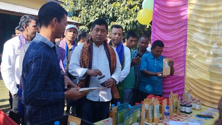क’क्राझाराव गंसे एग्रिकाल्सार कलेज नांगौ होन्नानै दाबि दैखांदों एम एल ए लरेन्स इसलारीआ। क’क्राझाराव गंसे एग्रिकाल्सार कलेज नांगौ होन्नानै दाबि दैखांदों एम एल ए लरेन्स इसलारीआ।