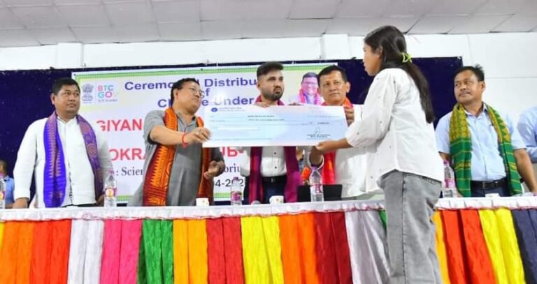 BTR CEM Pramod Boro Distributes Cheques Under ‘Giyan Swrang Bithangki’ Scheme BTR CEM Pramod Boro Distributes Cheques Under ‘Giyan Swrang Bithangki’ Scheme