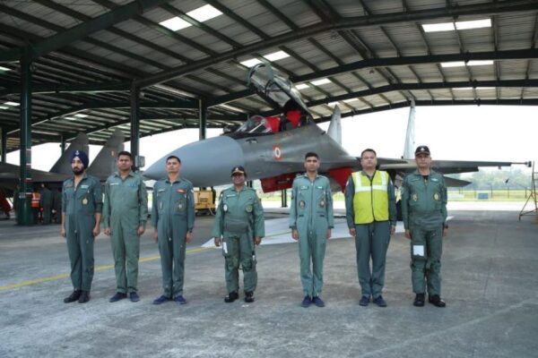 India's President Droupadi Murmu took thrilling ride in a Sukhoi 30 MKI fighter aircraft pic 2