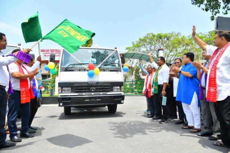 Wheel Mounted Water Tankers Distribution With 6000 Litres Capacity at Secretariat Complex in Kokrajhar Wheel Mounted Water Tankers Distribution With 6000 Litres Capacity at Secretariat Complex in Kokrajhar