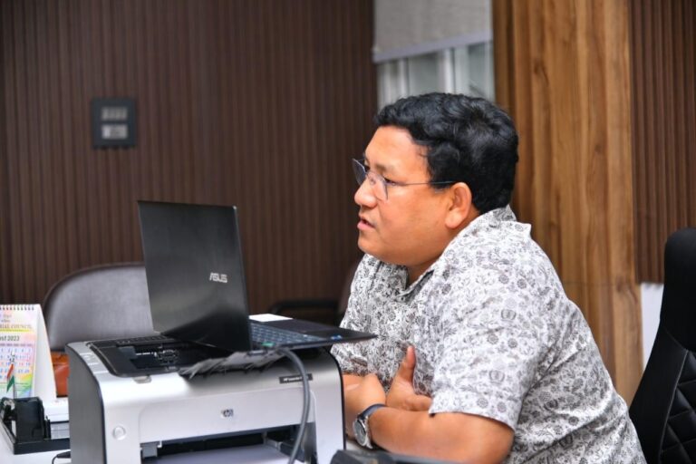 Review meeting on flood crisis
